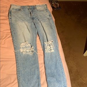 American eagle mom jeans!